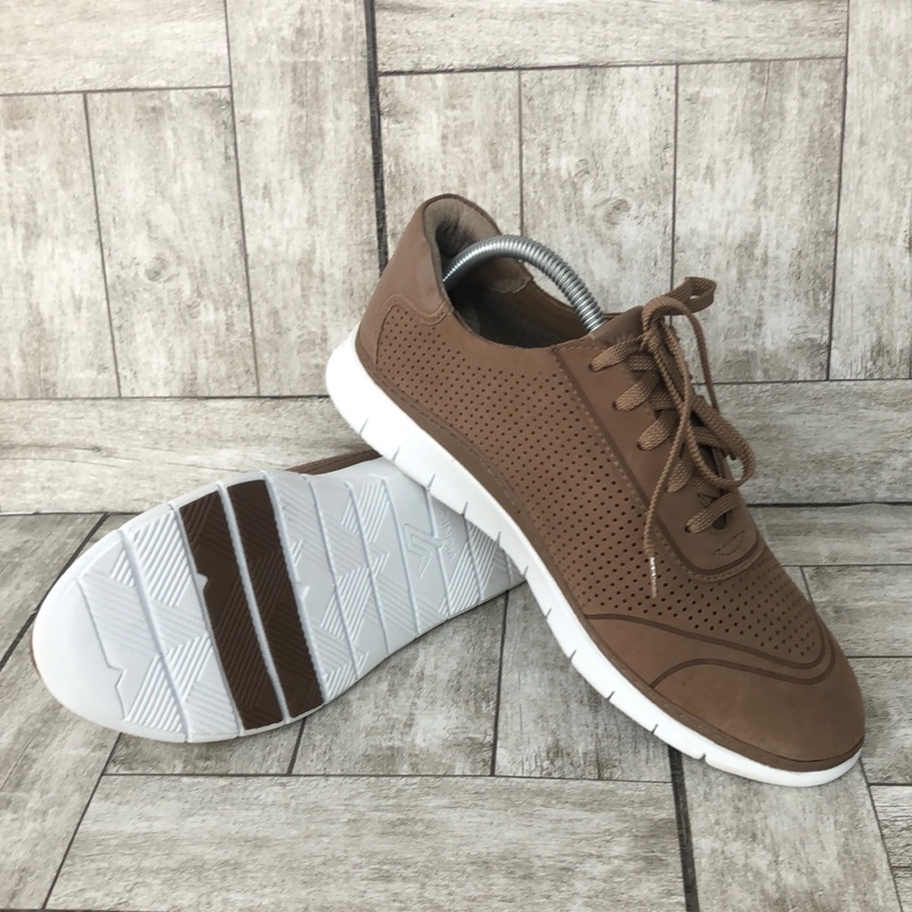 Vionic casuals shoes